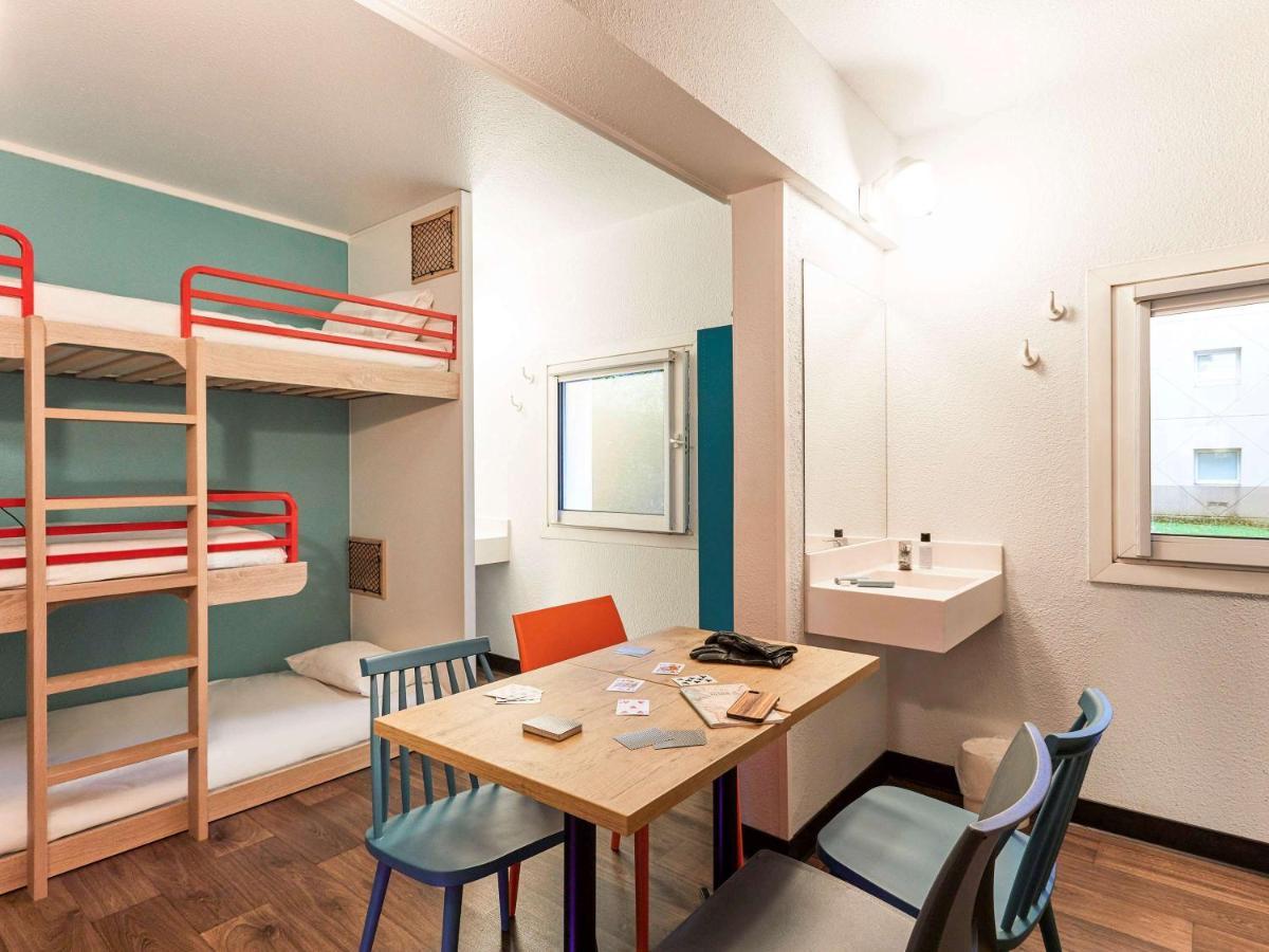 Hotelf1 Villeneuve Loubet Bagian luar foto