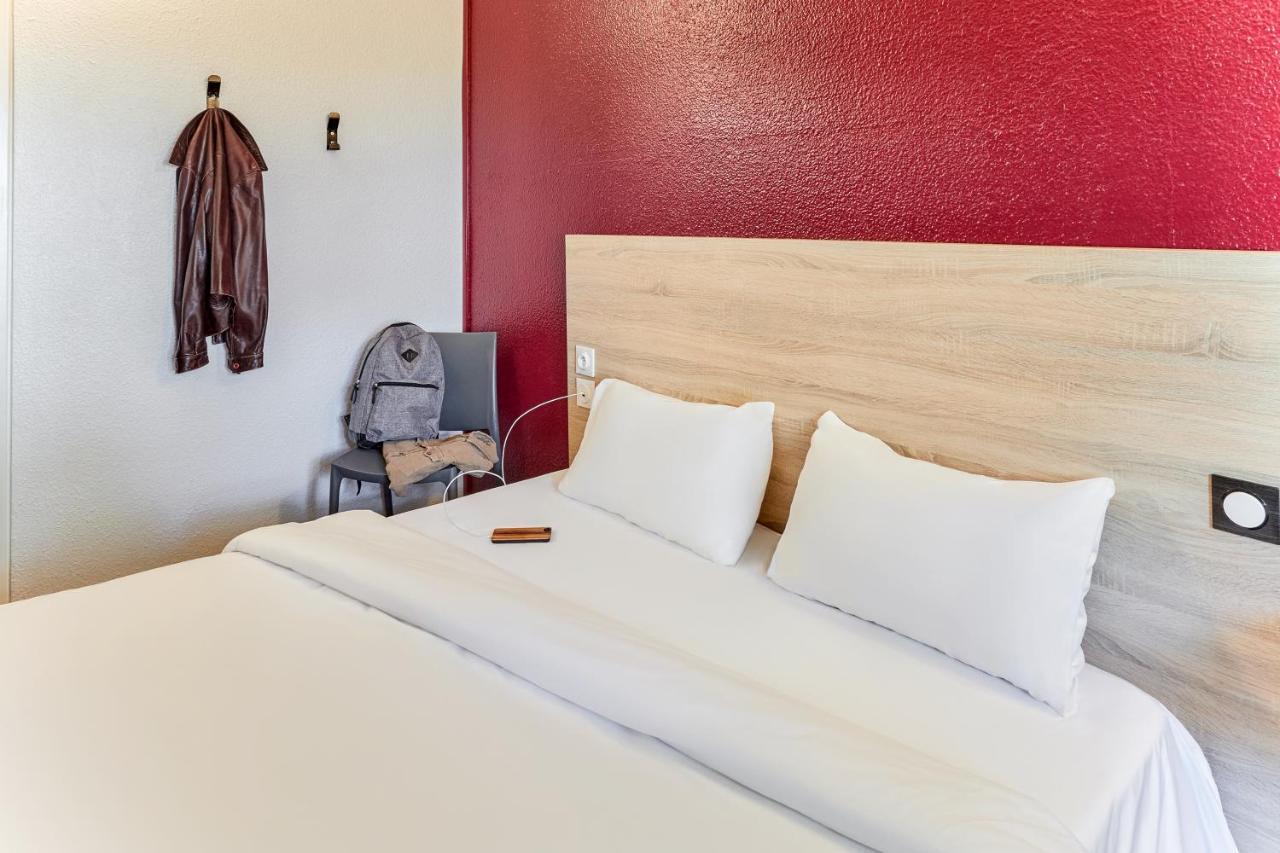 Hotelf1 Villeneuve Loubet Bagian luar foto